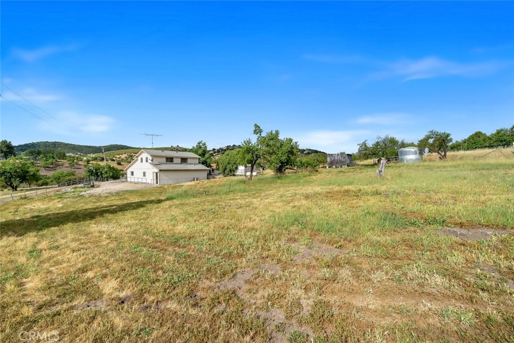 390 Nacimiento Lake Dr, Paso Robles, CA 93446