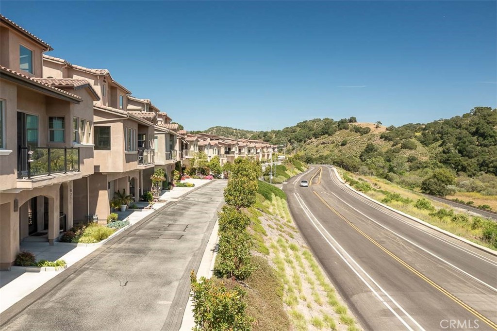 1017 Canyon Ln, Pismo Beach, CA 93449