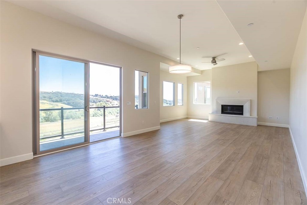 1017 Canyon Ln, Pismo Beach, CA 93449