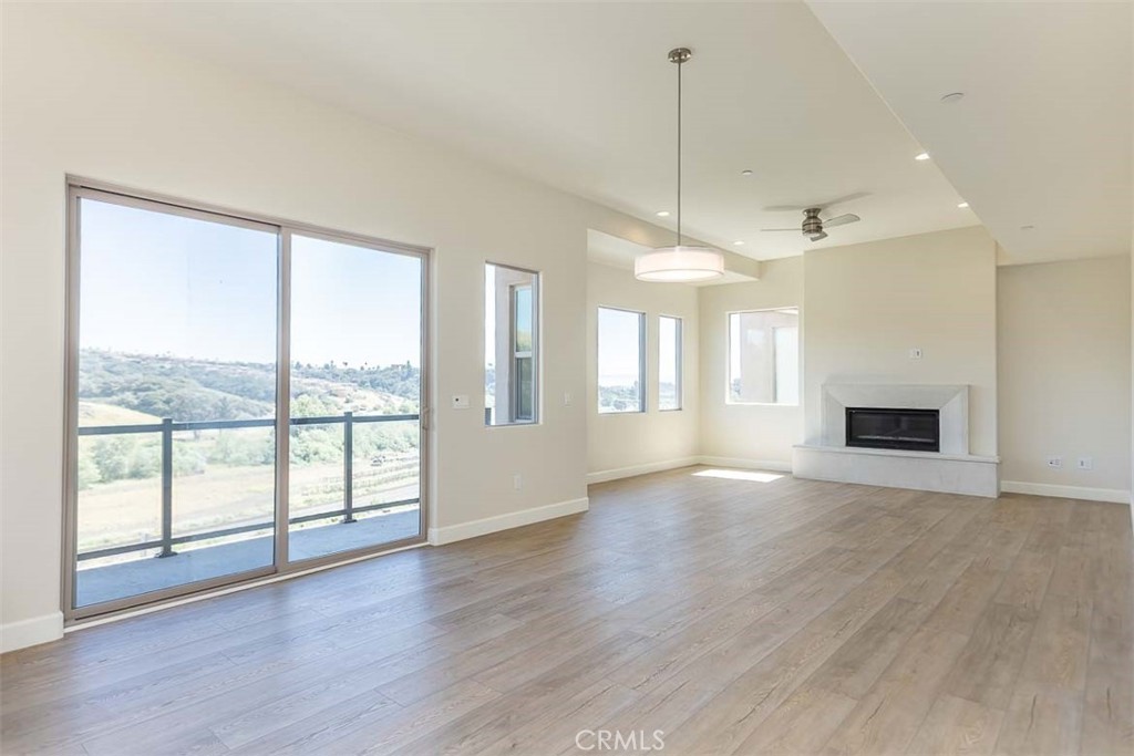 1017 Canyon Ln, Pismo Beach, CA 93449