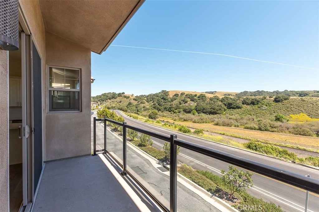 1017 Canyon Ln, Pismo Beach, CA 93449