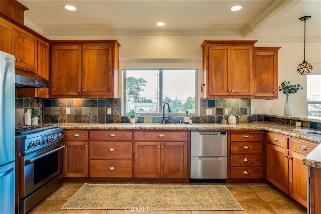 594 Kings, Morro Bay, CA 93442