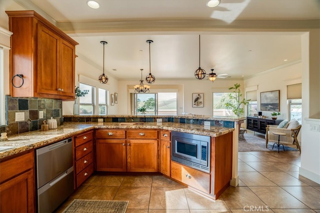 594 Kings, Morro Bay, CA 93442