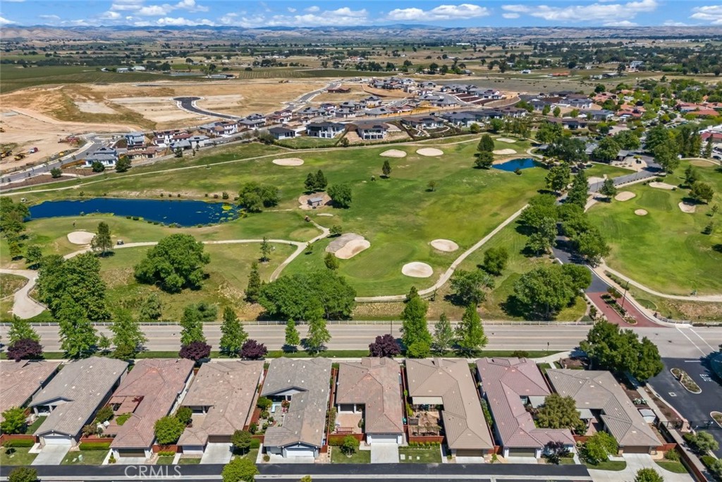 2563 Clubhouse, Paso Robles, CA 93446