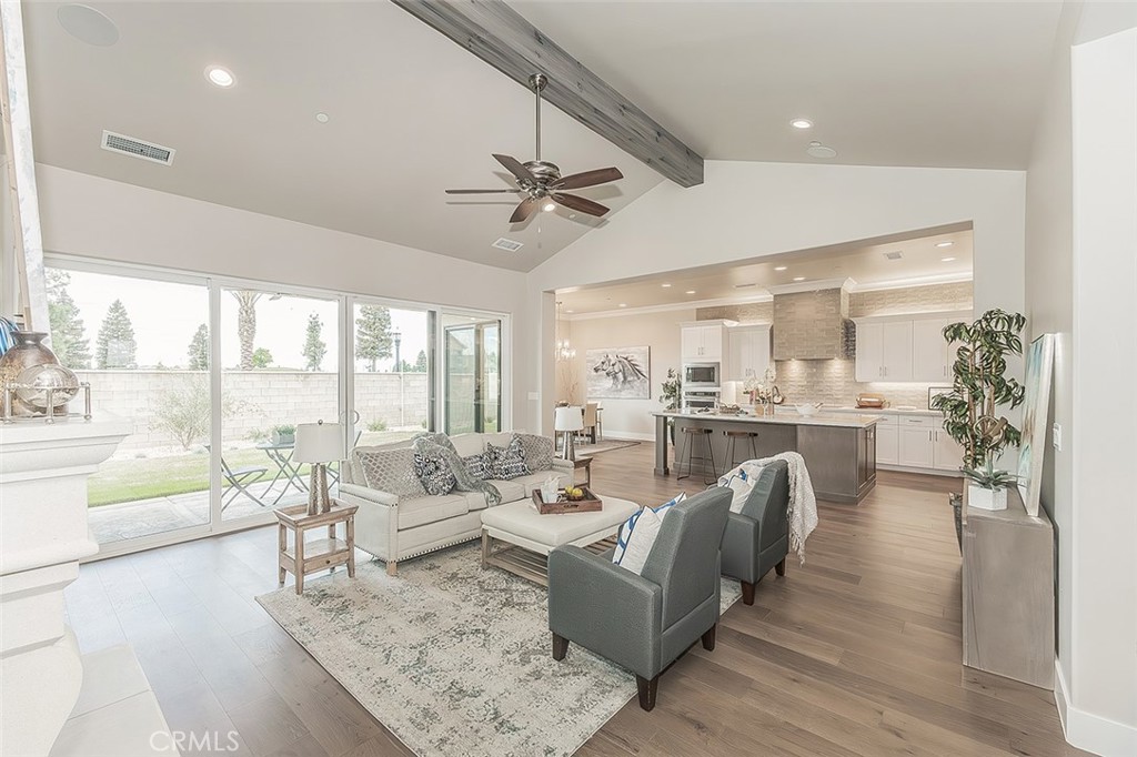 11421 N Live Oak, Clovis, CA 93619