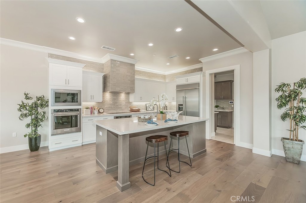 11421 N Live Oak, Clovis, CA 93619