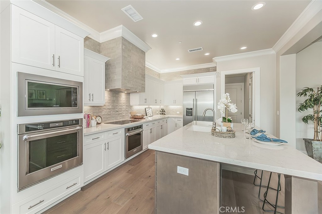 11421 N Live Oak, Clovis, CA 93619