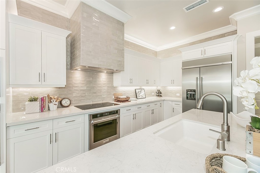 11421 N Live Oak, Clovis, CA 93619