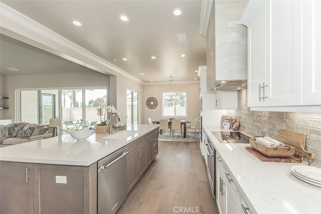 11421 N Live Oak, Clovis, CA 93619