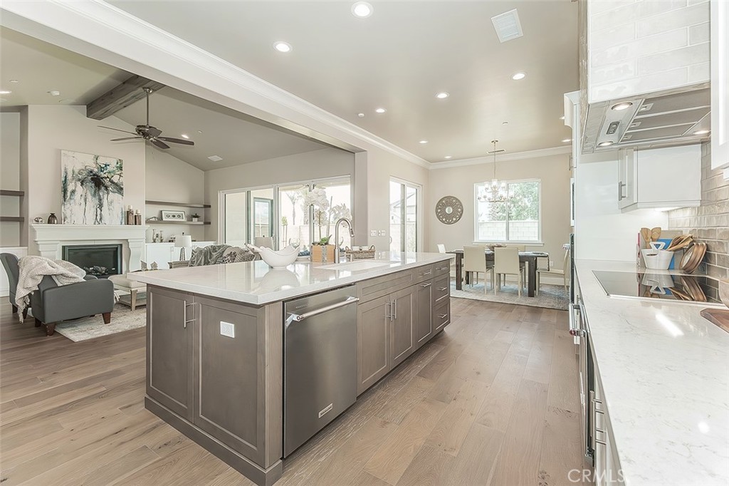 11421 N Live Oak, Clovis, CA 93619