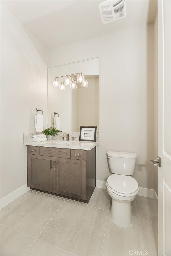 11421 N Live Oak, Clovis, CA 93619