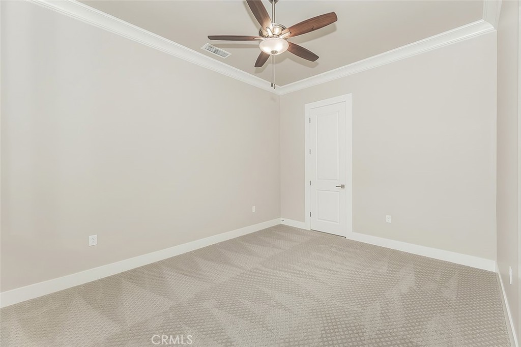 11421 N Live Oak, Clovis, CA 93619