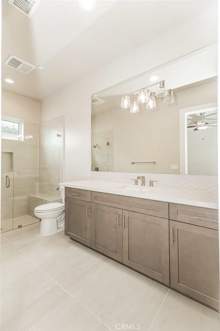 11421 N Live Oak, Clovis, CA 93619