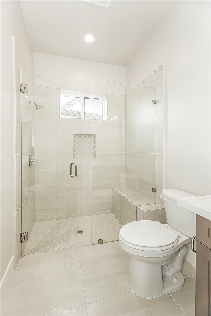 11421 N Live Oak, Clovis, CA 93619