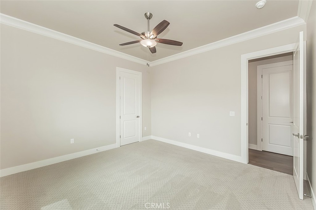 11421 N Live Oak, Clovis, CA 93619