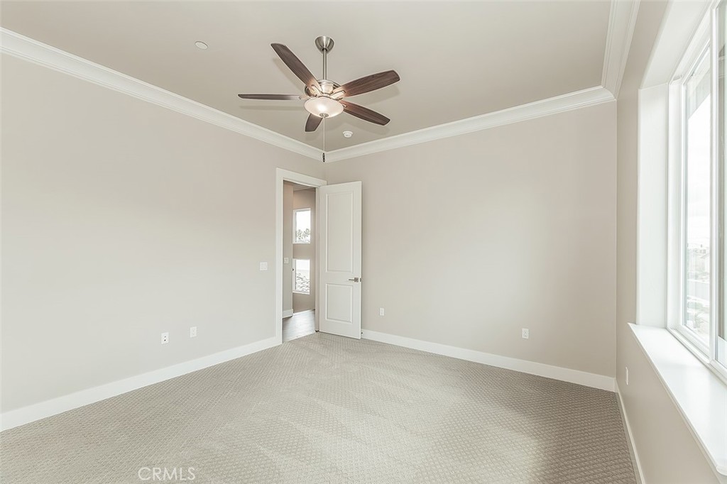 11421 N Live Oak, Clovis, CA 93619