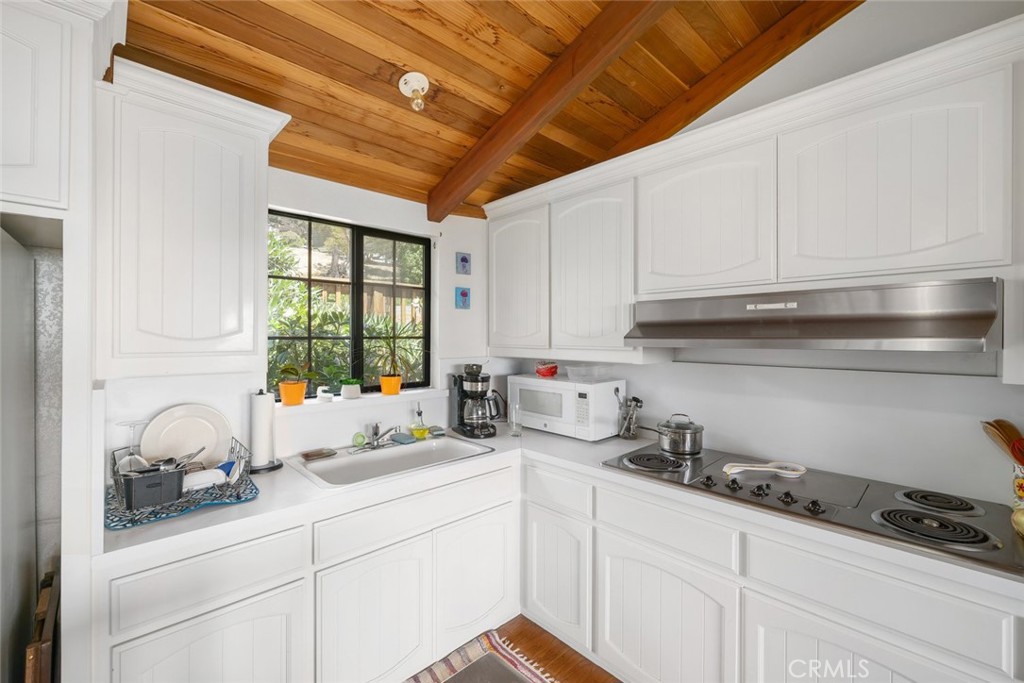 1799 Saint Thomas Ave, Cambria, CA 93428