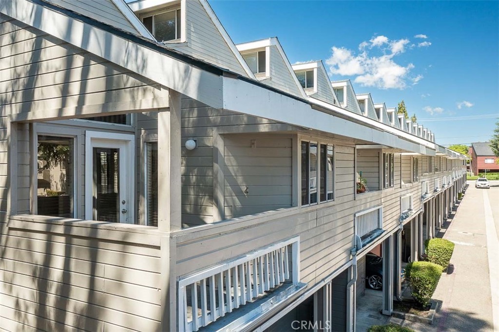 1185 E Foothill, San Luis Obispo, CA 93405