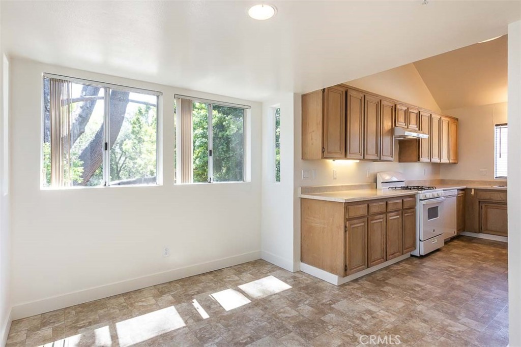 1185 E Foothill, San Luis Obispo, CA 93405