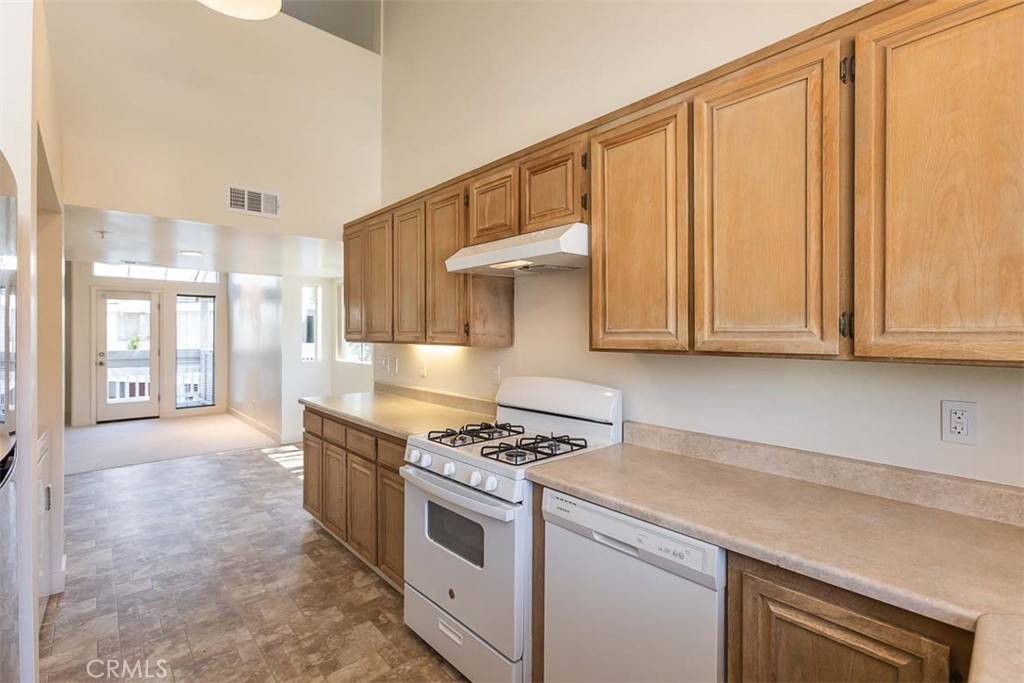 1185 E Foothill, San Luis Obispo, CA 93405