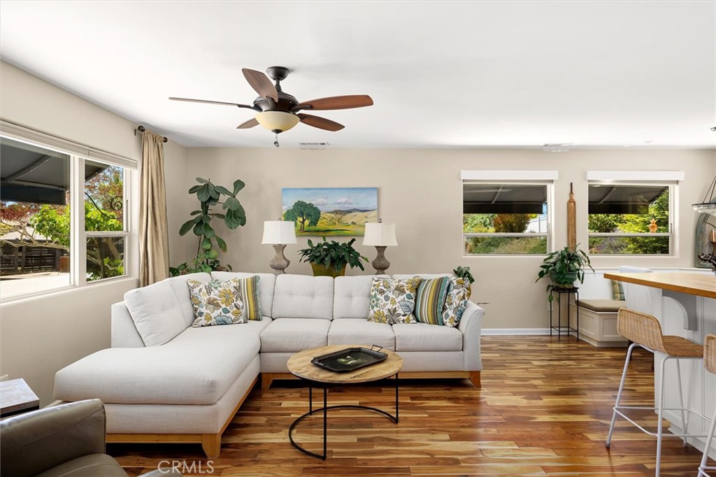 927 Osos Way, Paso Robles, CA 93446