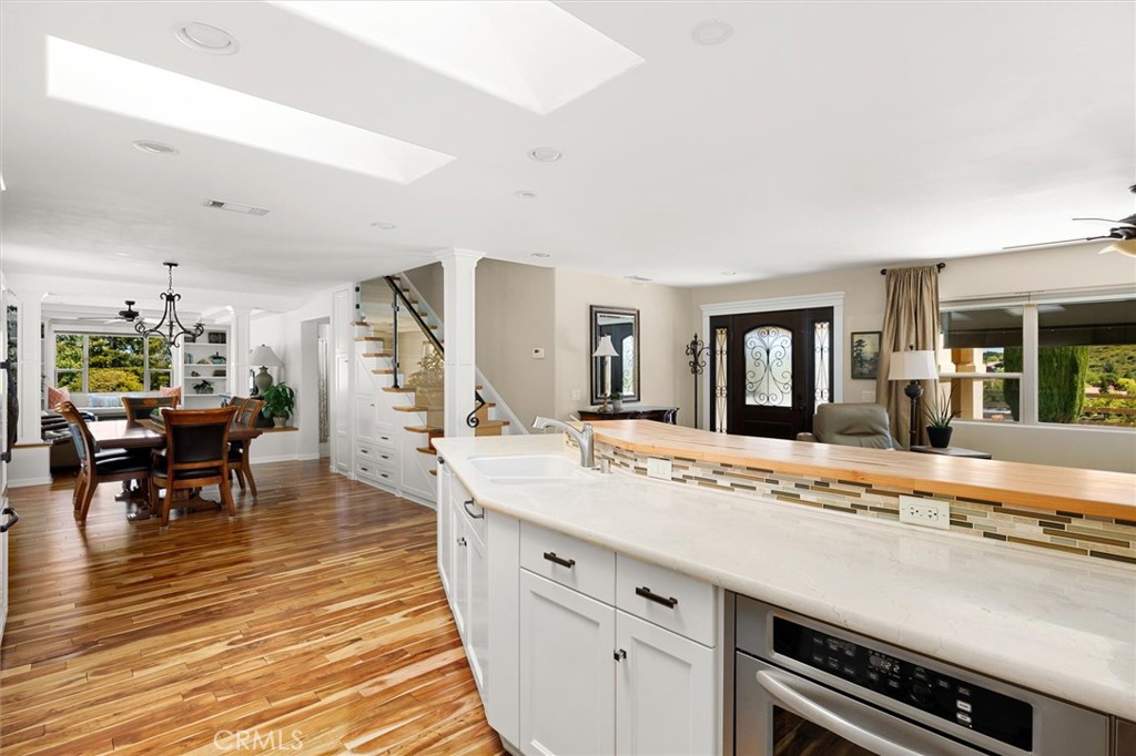 927 Osos Way, Paso Robles, CA 93446