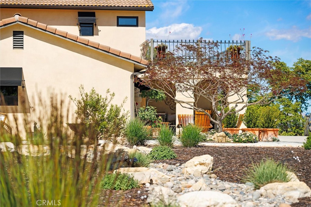 927 Osos Way, Paso Robles, CA 93446