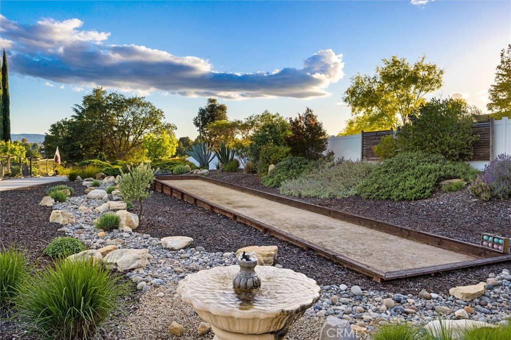 927 Osos Way, Paso Robles, CA 93446