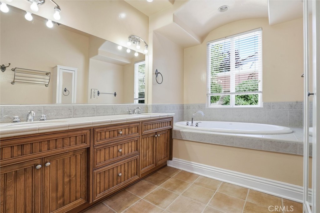 1602 Windstar Court, Paso Robles, CA 93446