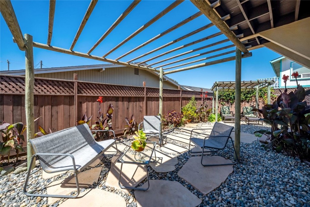2631 Hemlock, Morro Bay, CA 93442