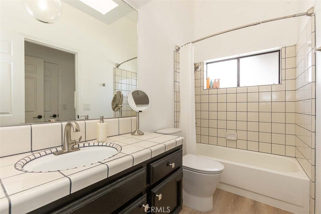 210 Via San Blas, San Luis Obispo, CA 93401