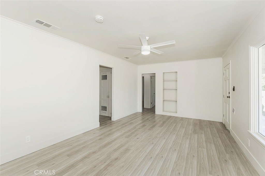 2053 E Mayfair Dr, Fresno, CA 93703