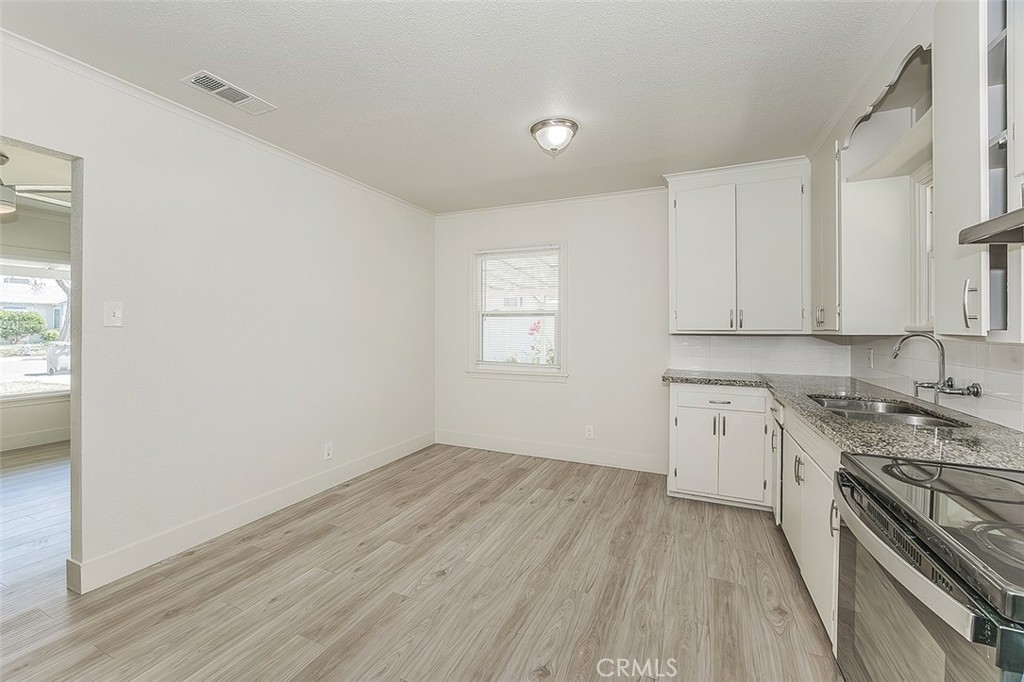 2053 E Mayfair Dr, Fresno, CA 93703