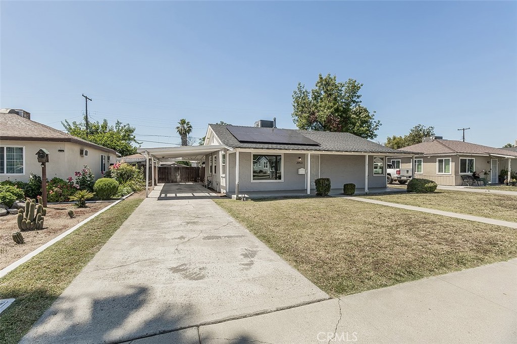 2053 E Mayfair Dr, Fresno, CA 93703