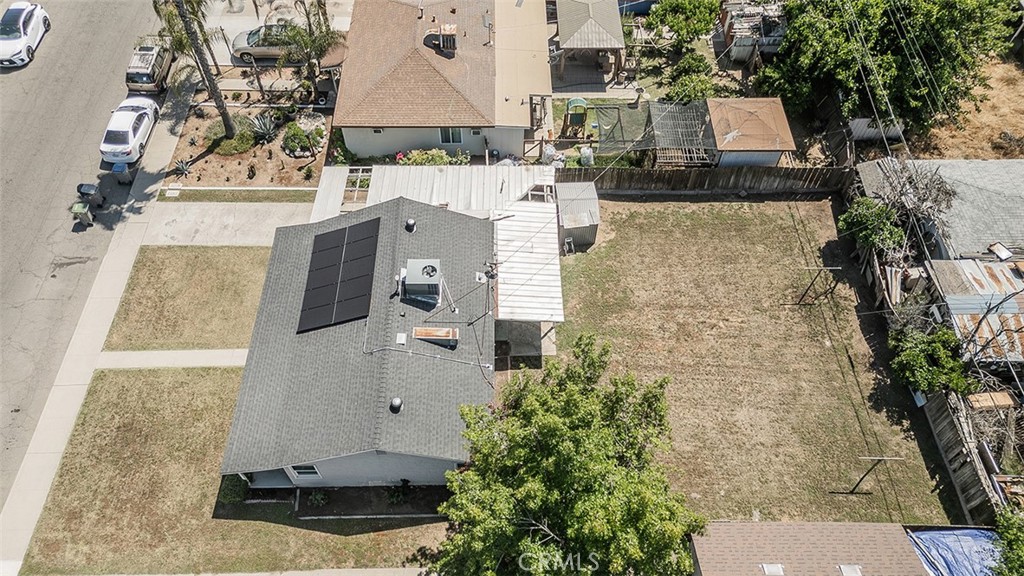 2053 E Mayfair Dr, Fresno, CA 93703
