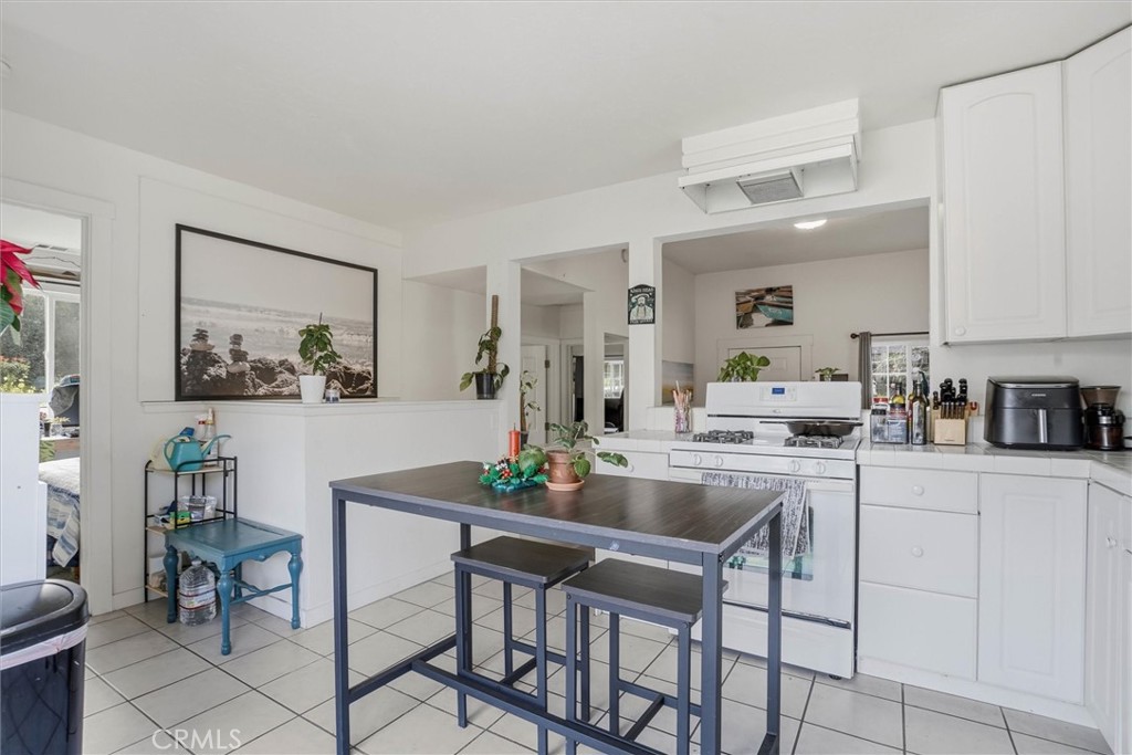 3204 Rockview Pl, San Luis Obispo, CA 93401