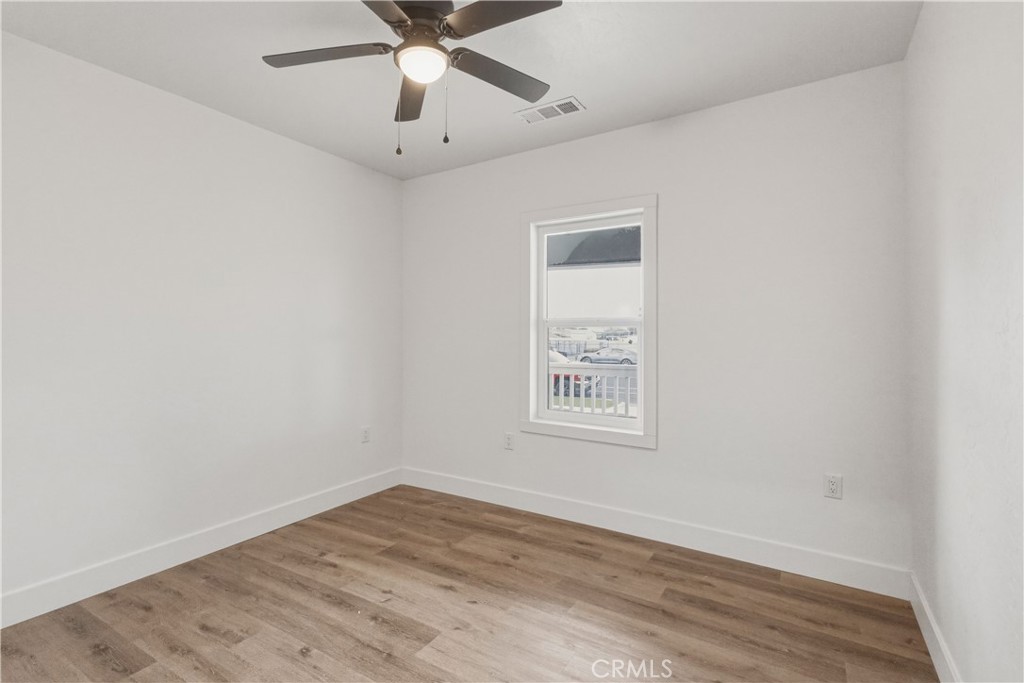 1127 J, Reedley, CA 93654