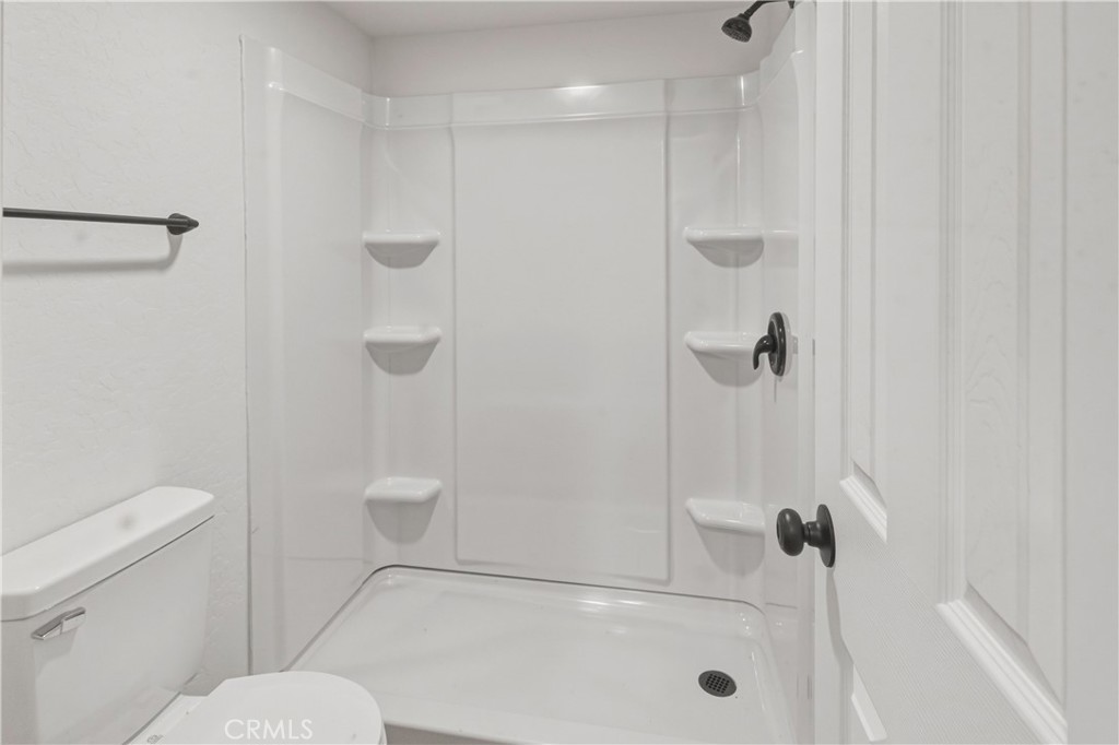 1127 J, Reedley, CA 93654