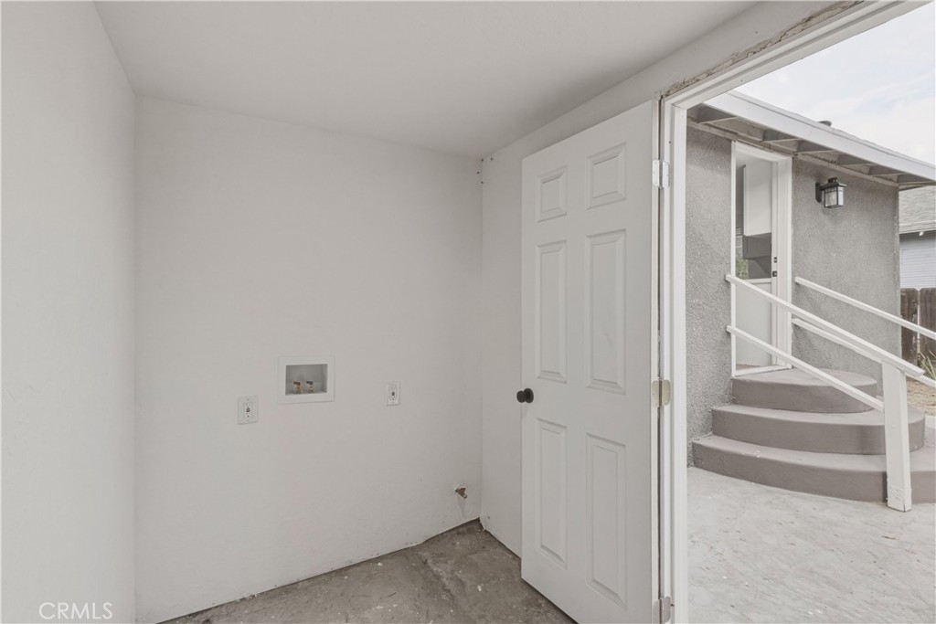 1127 J, Reedley, CA 93654