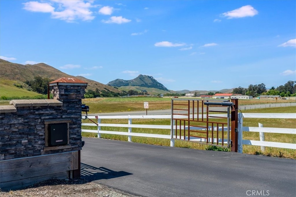 2470 O'Conner, San Luis Obispo, CA 93405