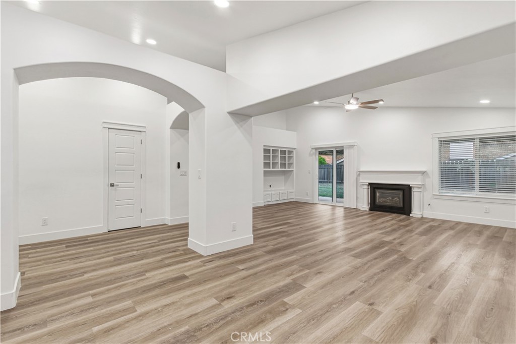 1809 E Serena, Fresno, CA 93720