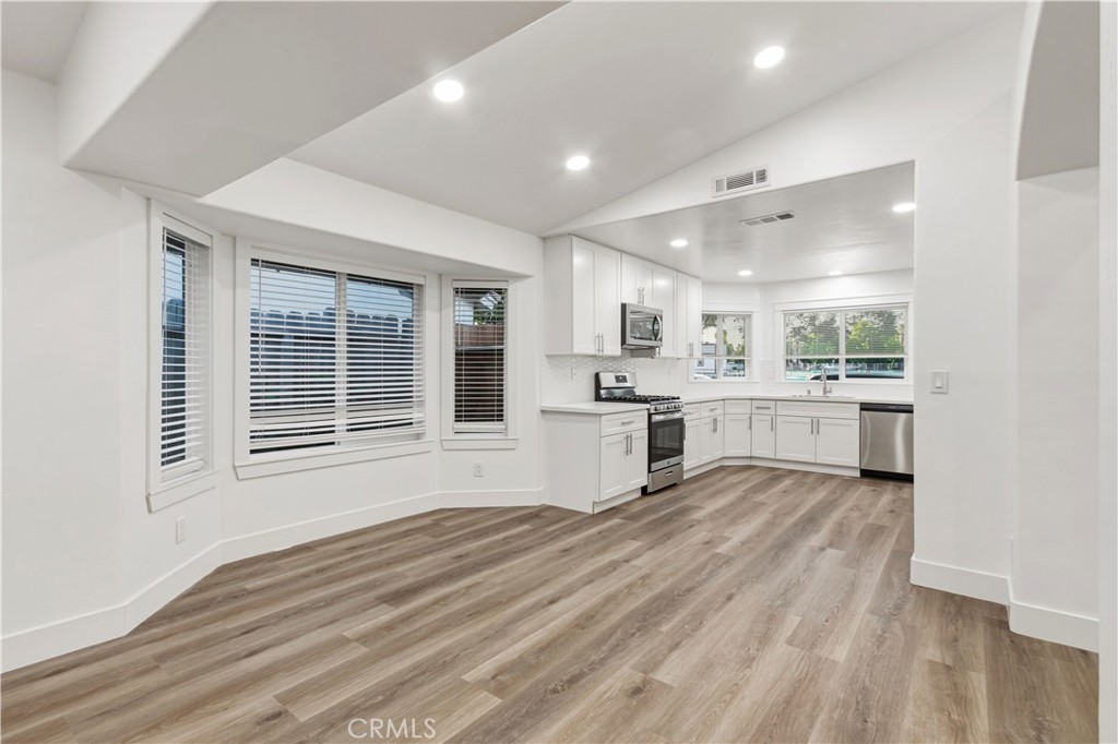 1809 E Serena, Fresno, CA 93720