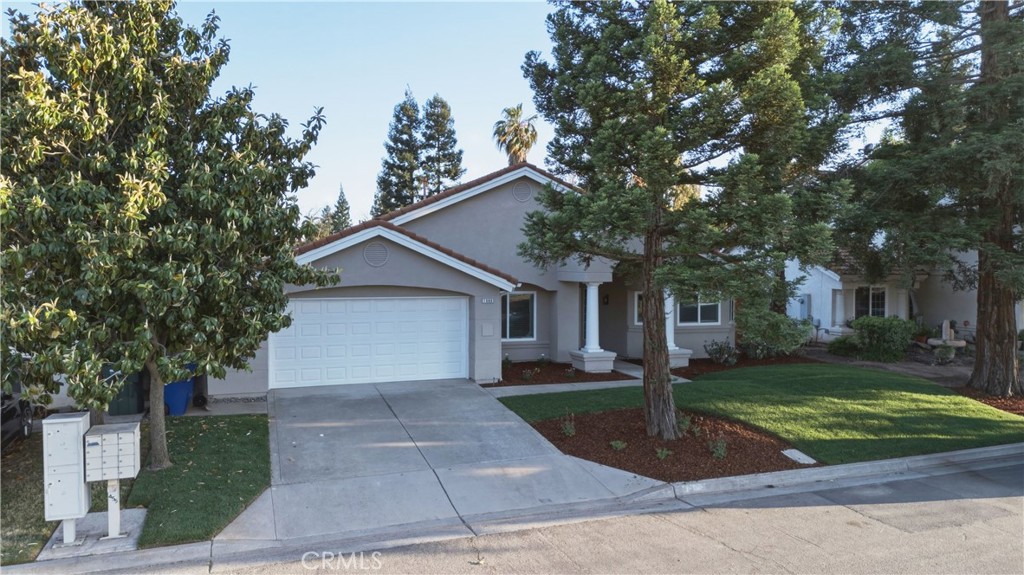 1809 E Serena, Fresno, CA 93720