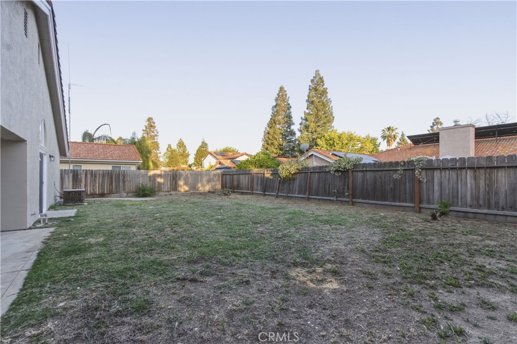 1809 E Serena, Fresno, CA 93720