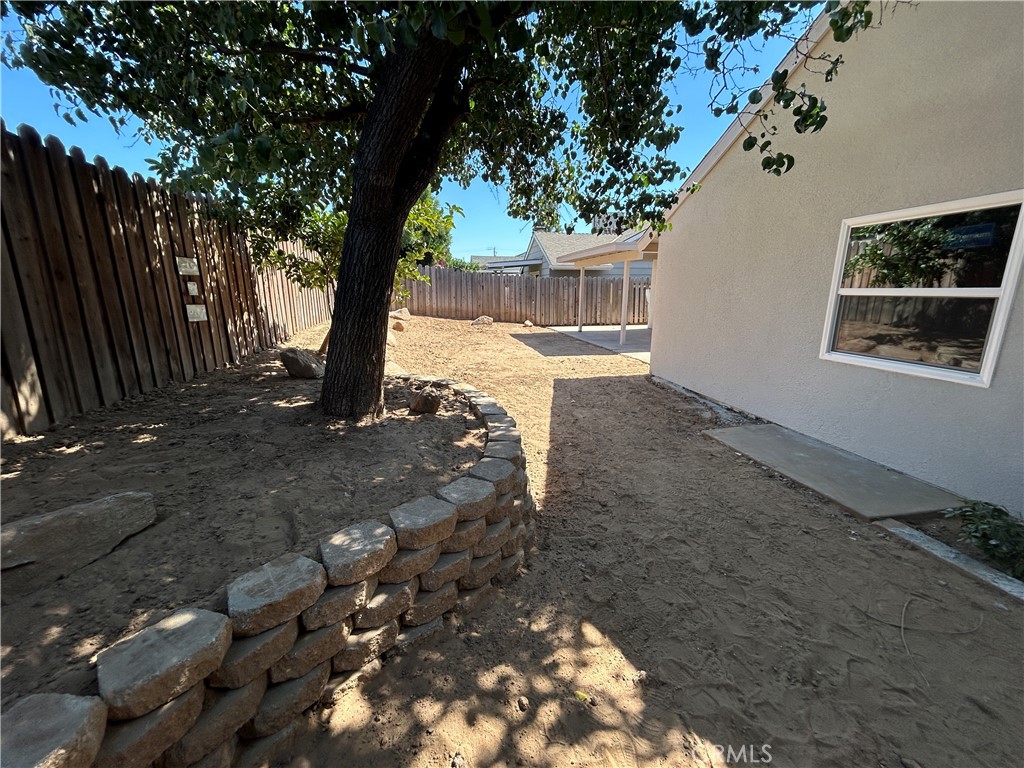 8082 N Sherman, Fresno, CA 93720