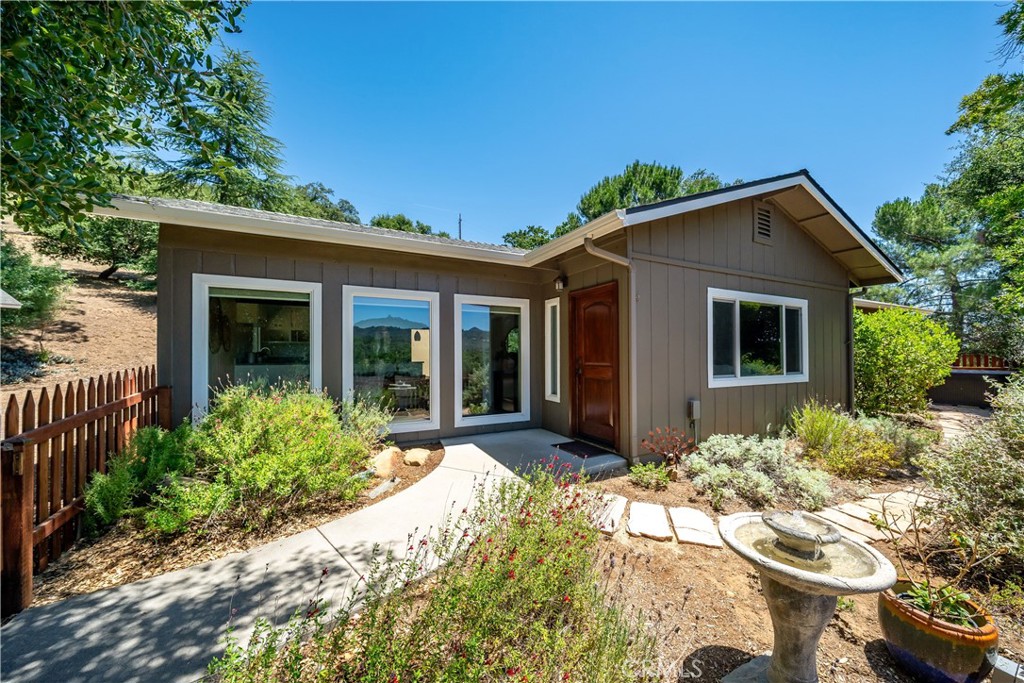 7295 San Gabriel Road, Atascadero, CA 93422