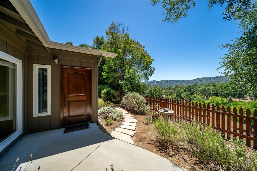 7295 San Gabriel Road, Atascadero, CA 93422