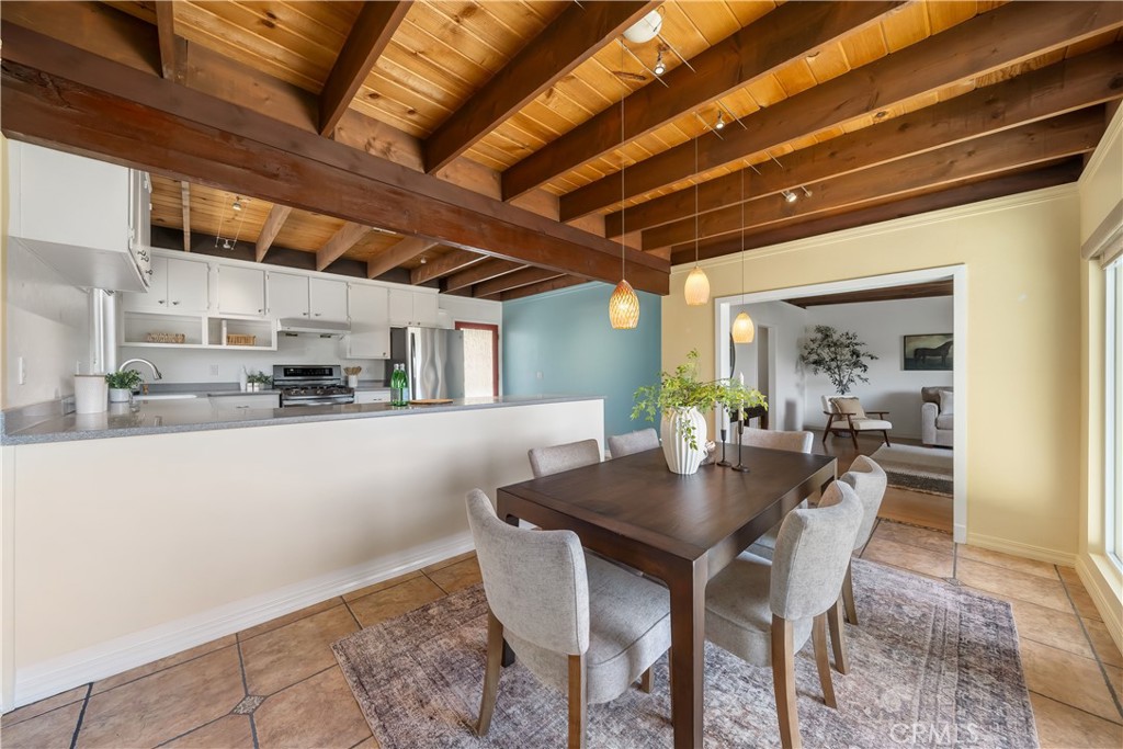 7295 San Gabriel Road, Atascadero, CA 93422