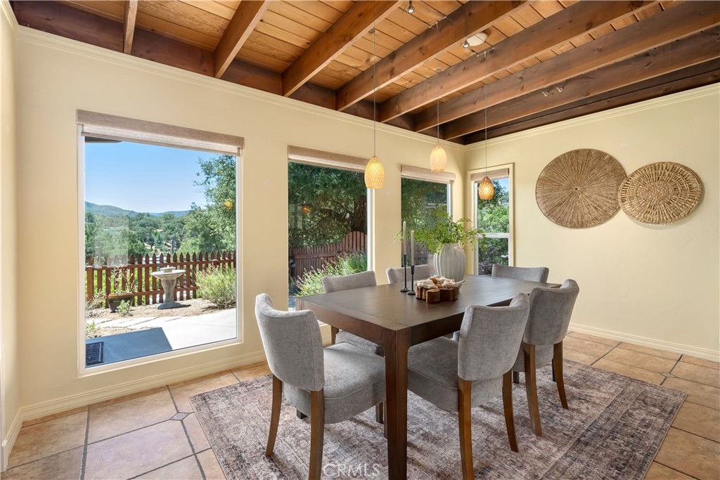 7295 San Gabriel Road, Atascadero, CA 93422