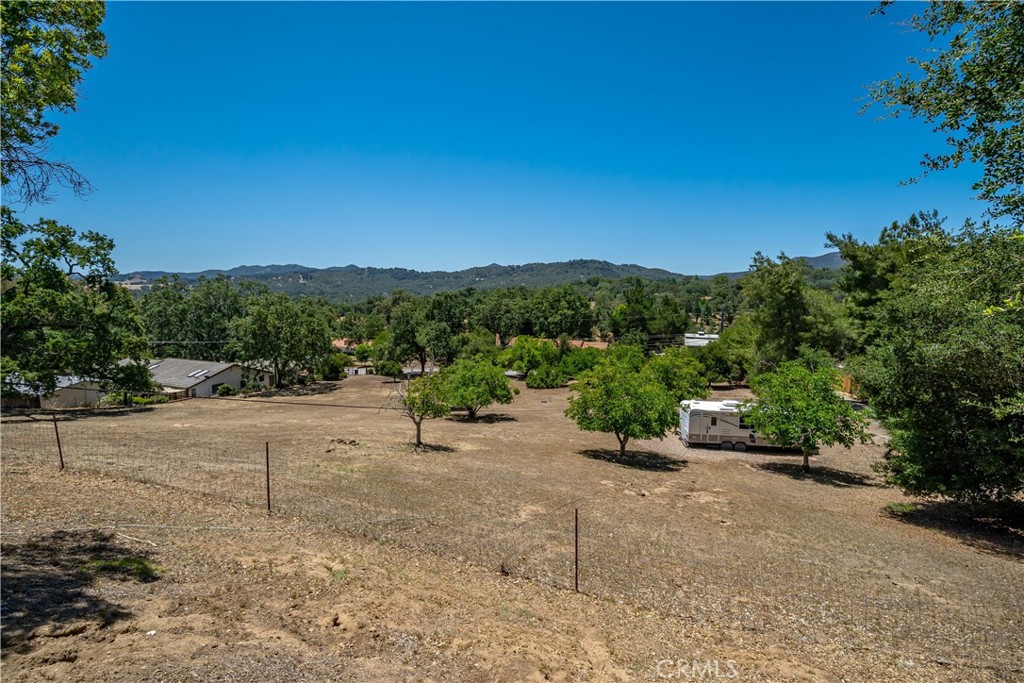 7295 San Gabriel Road, Atascadero, CA 93422